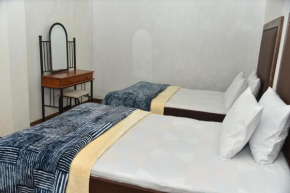 Shiny cot Double twin Room